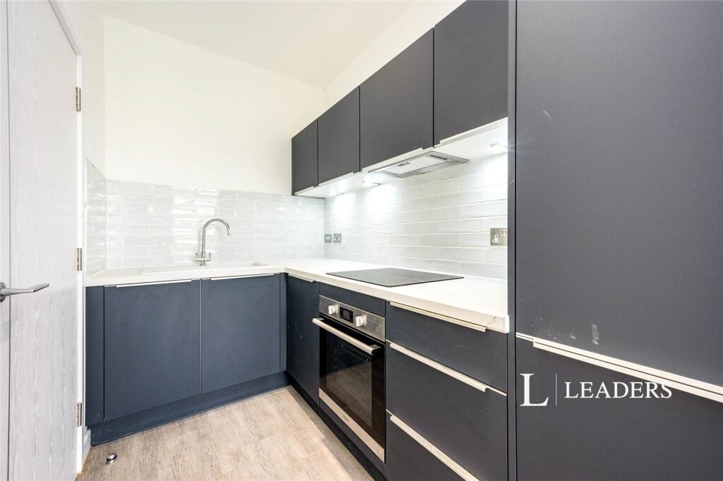 Main image of property: Silbury Boulevard, Milton Keynes, Buckinghamshire, MK9