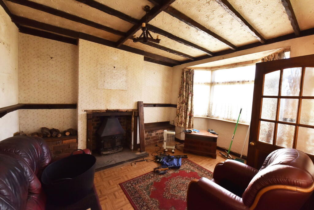 KINGSWINFORD, Moss Grove photo 2