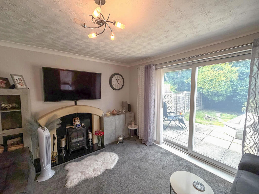 Castlerigg Drive, Burnley, BB12 8AT photo 4
