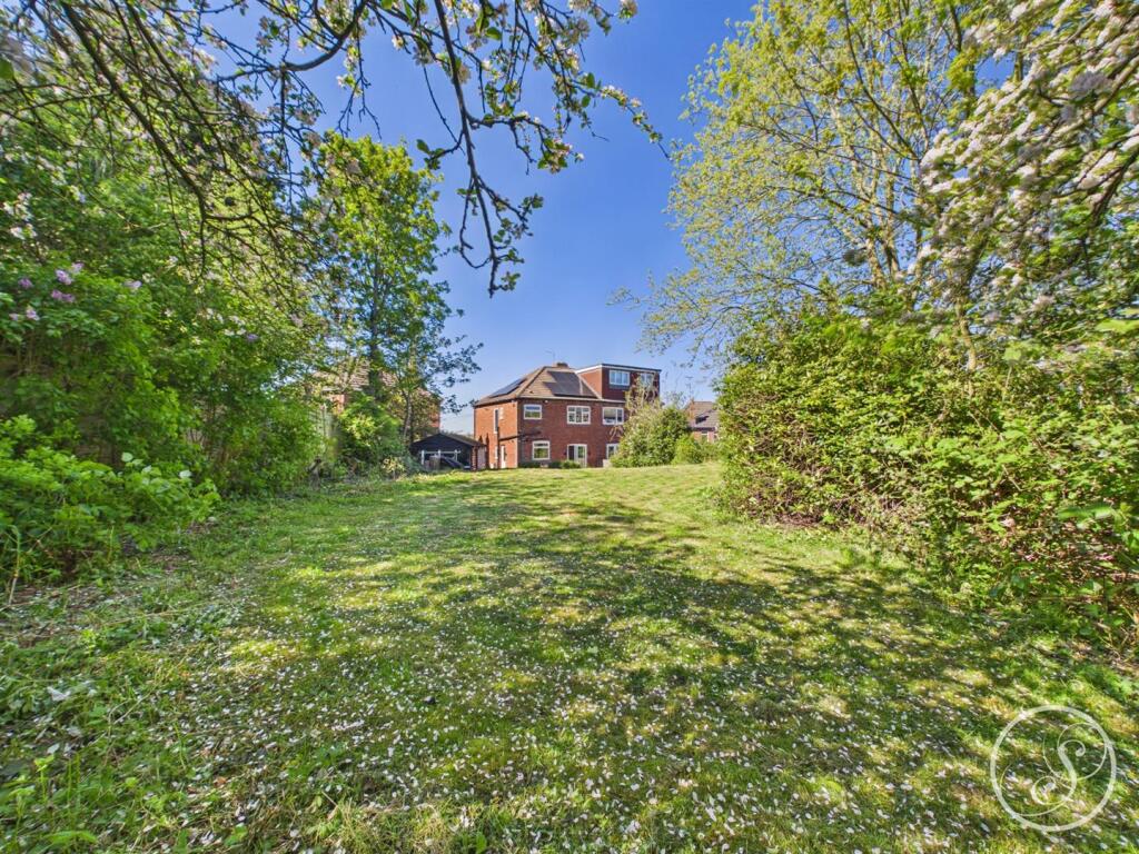 Woodland Rise, Leeds photo 4