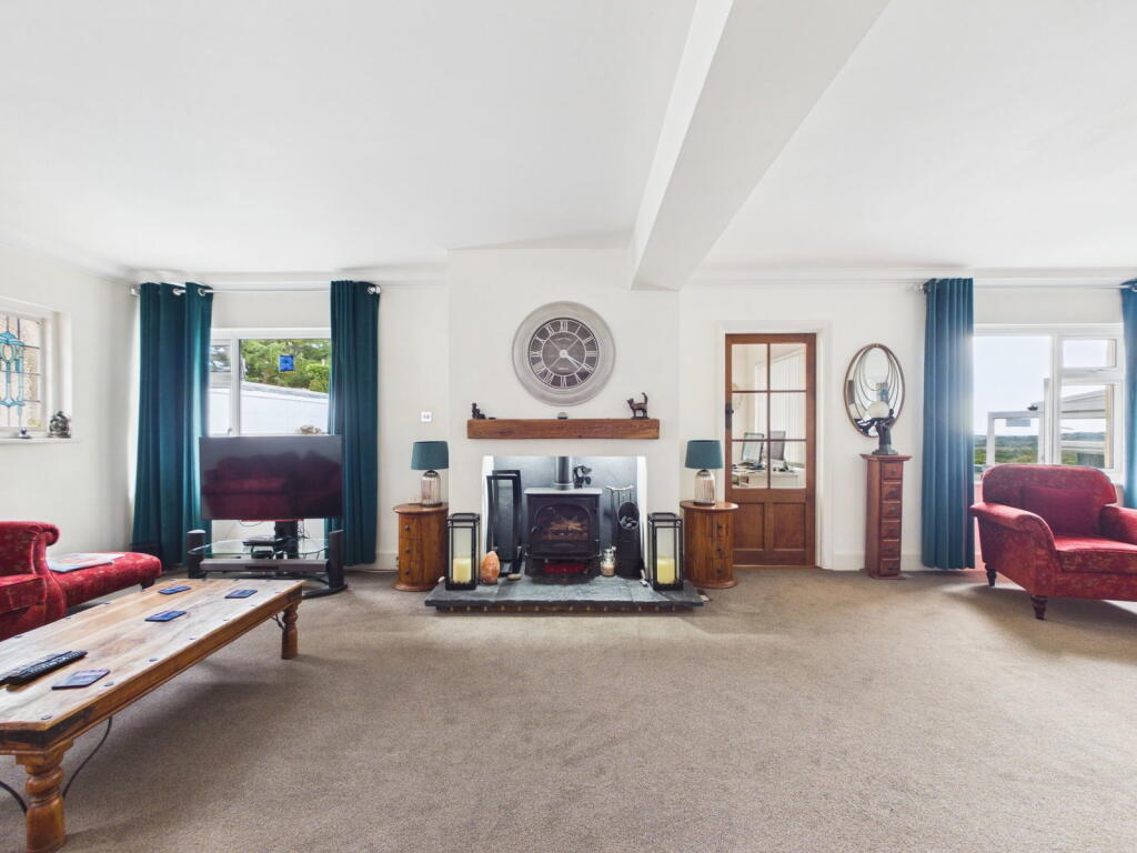 House in Worthing, High Salvington - View 5