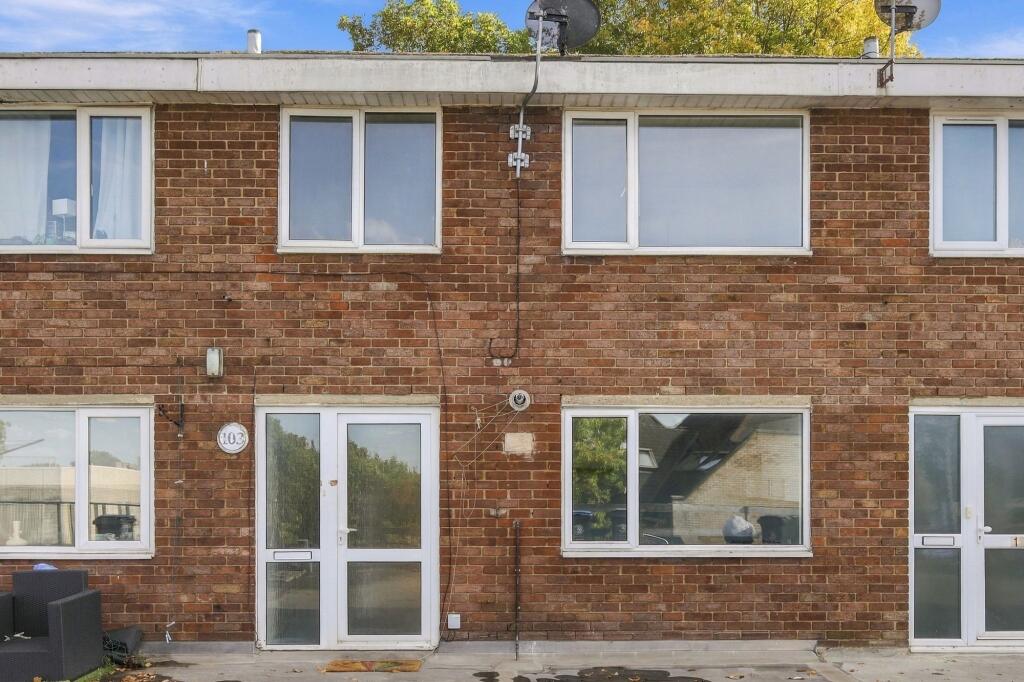 Main image of property: High Street, Epping, CM16