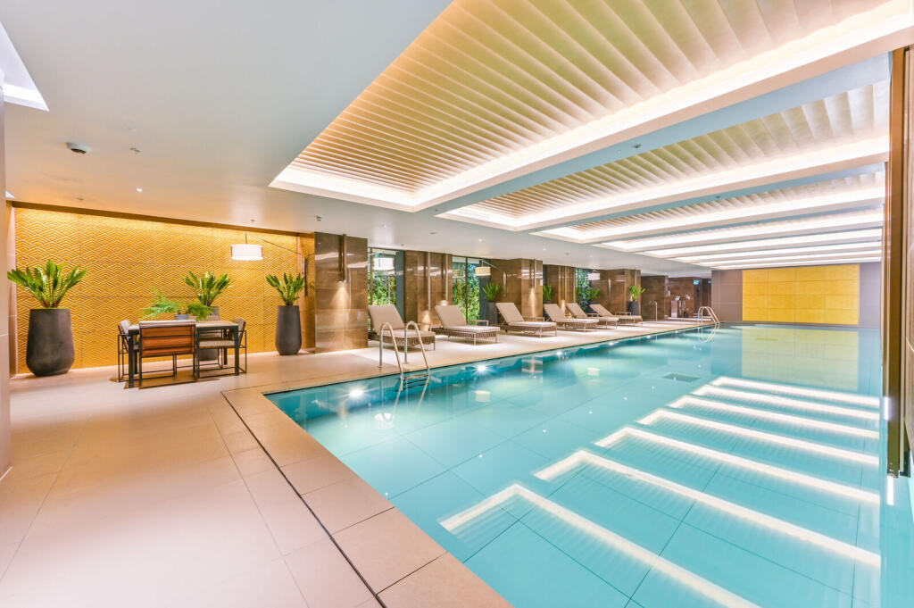 Apartment in London, City of Westminster - View 2