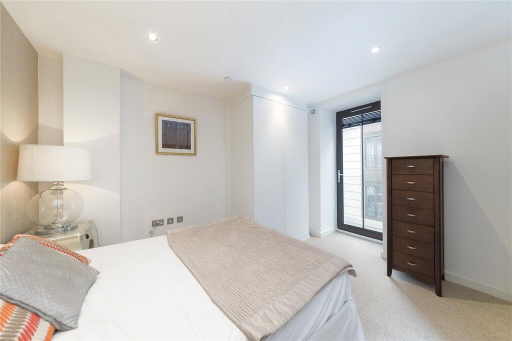 Apartment in London - More
