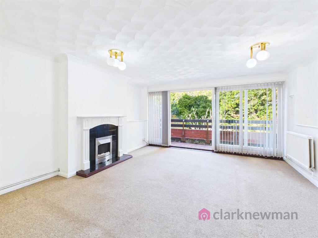 Apartment in Chelmsford - View 4