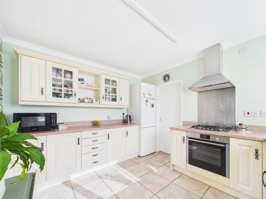 House in East Lindsey, Tothby, Alford - View 4