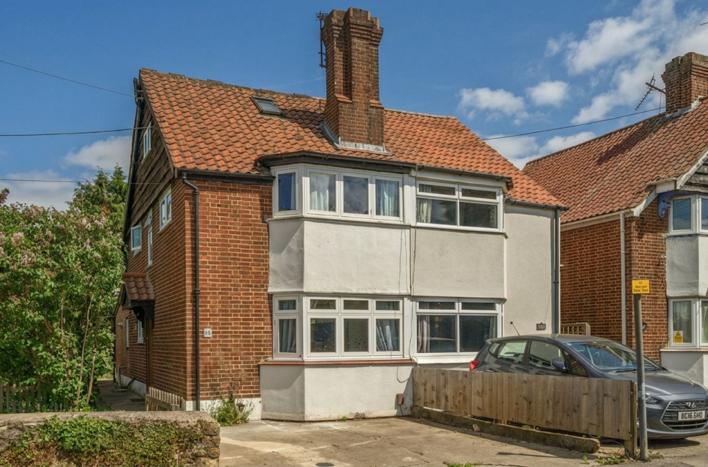 Main image of property: North Hinksey Lane, Oxford, OX2