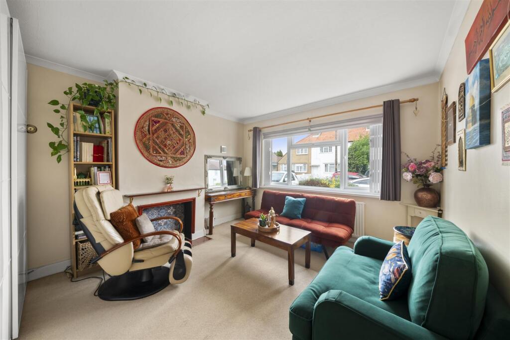 House in Southall - View 4