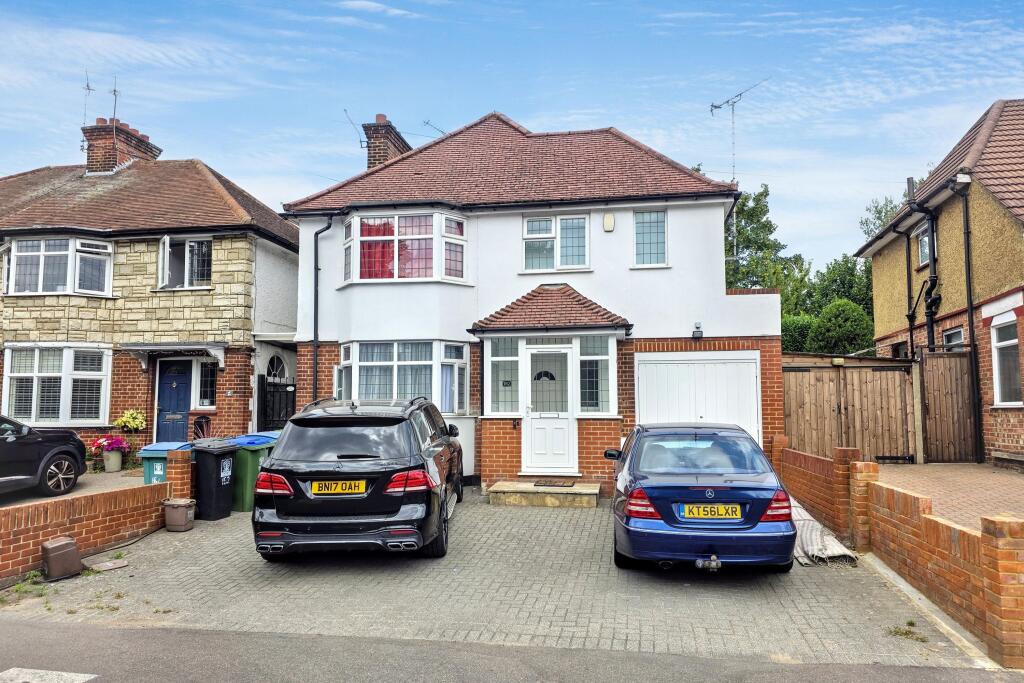 Main image of property: 162 Rickmansworth Road, Watford, Hertfordshire, WD18 7JG