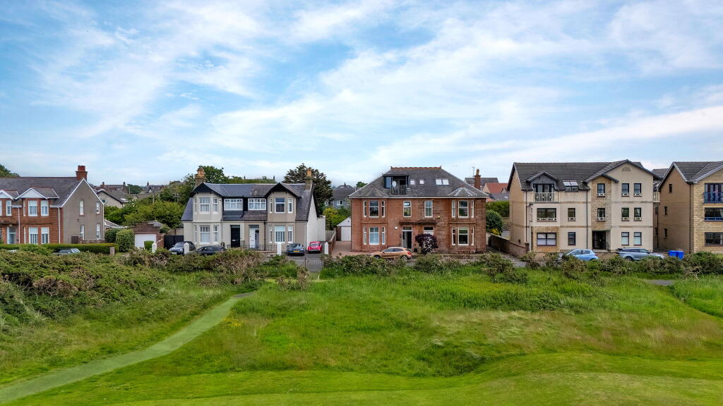 Apartment in Kilmarnock - More