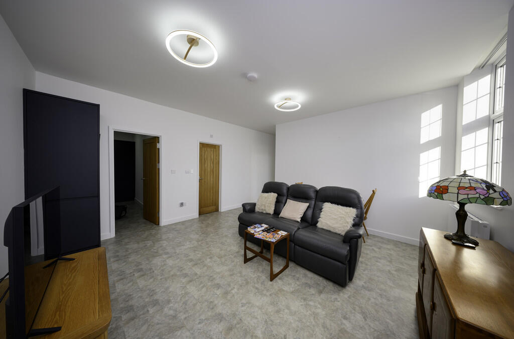 Beacon House, High Road West, Felixstowe photo 4