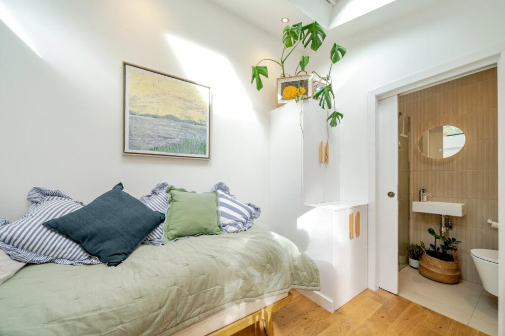 House in London - View 4