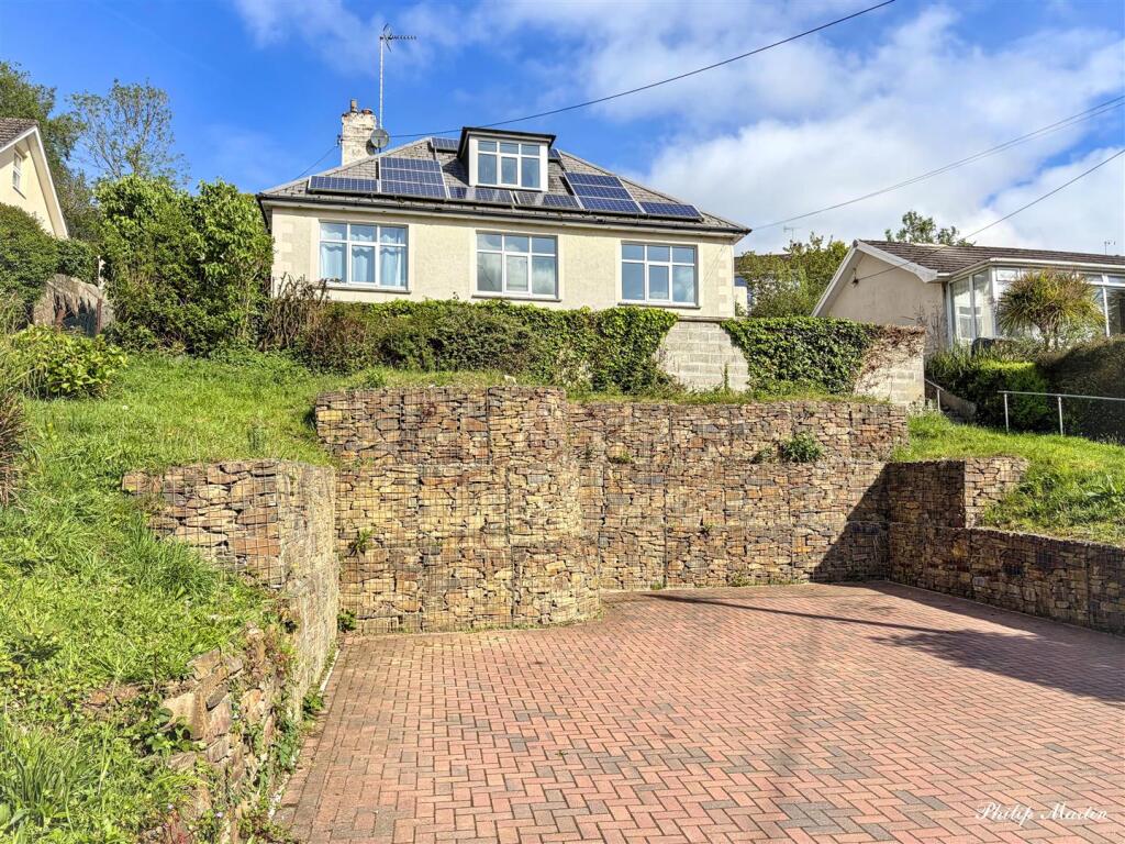 Main image of property: Tresillian, Truro
