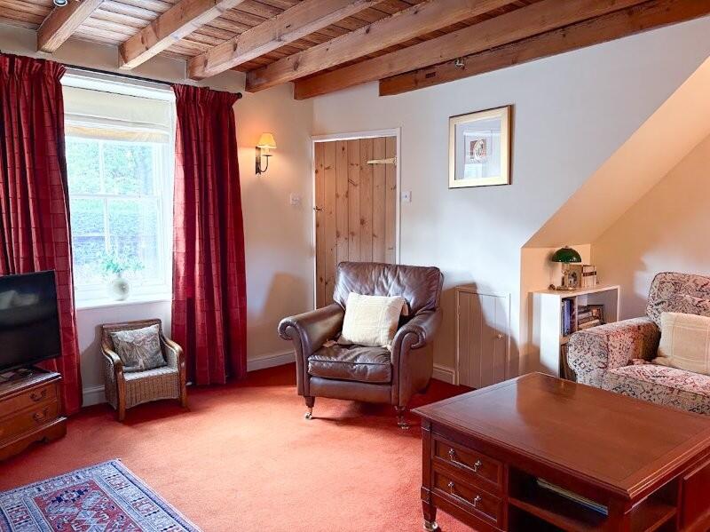 House in Appleton-le-Moors - More