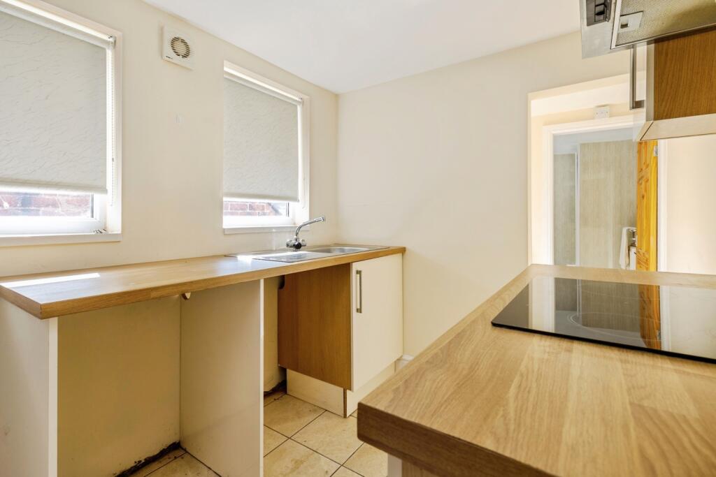 House in Lincoln, Lincolnshire - View 3