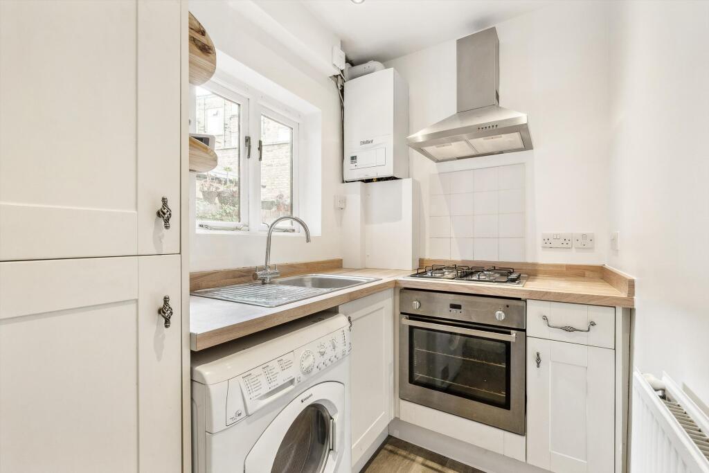 House in London - View 4