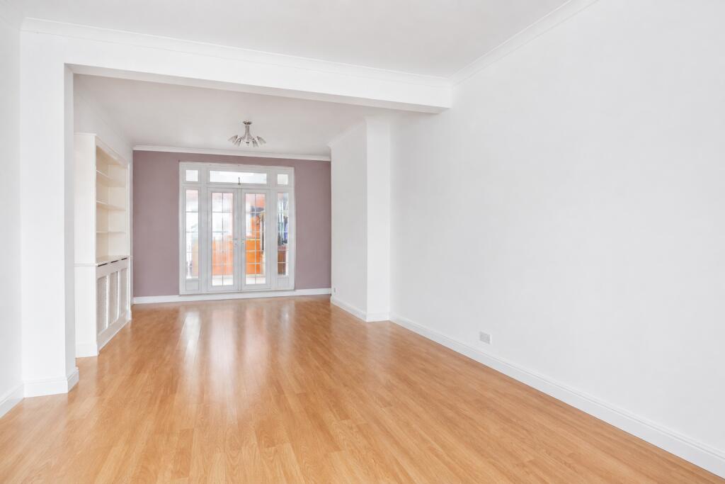House in London, Morden - View 5