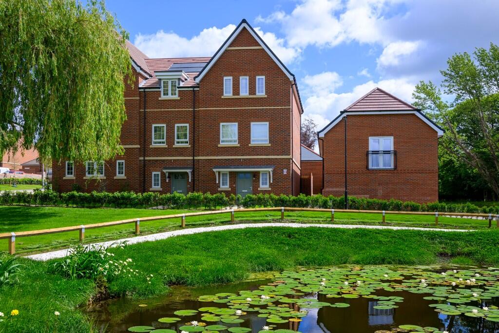 Main image of property: Manor Lane, Maidenhead,
SL6 2QW
