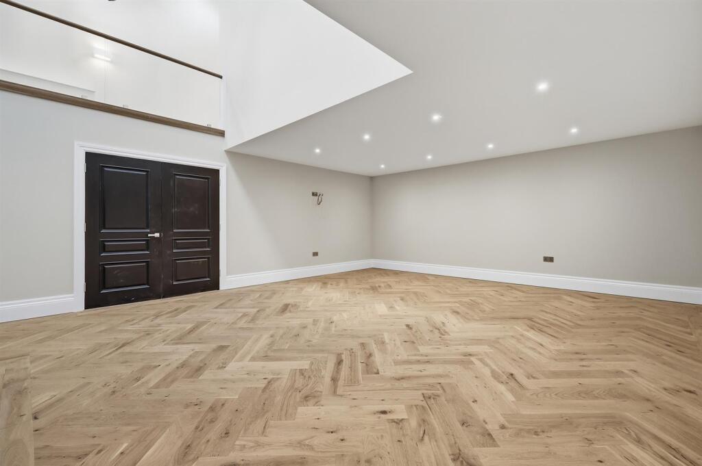 House in East Hertfordshire, Hormead - More
