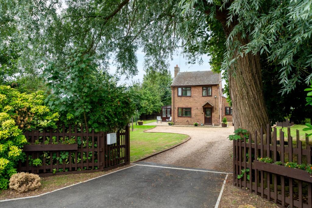 4-bed detached on Hundred Foot Bank, Littleport, CB6, £475,000
