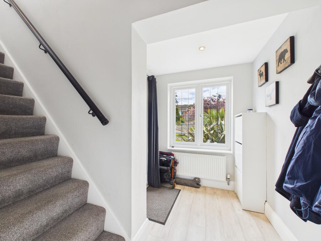 Birchover Way, Allestree photo 2