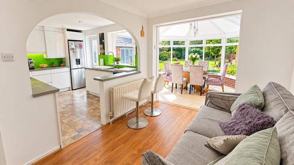 House in Enfield - View 5