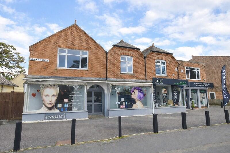 Main image of property: First Floor Offices, 95-97 Station Road, New Milton, Hampshire. BH25 6JJ