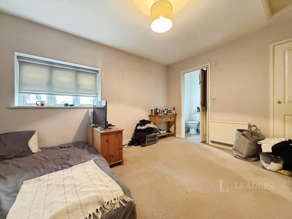 Apartment in Norwich - View 4
