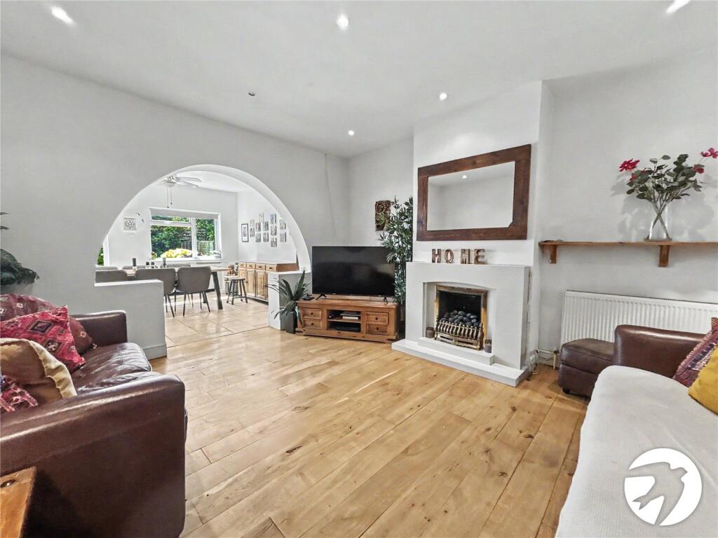 House in Sidcup, Blackfen - More