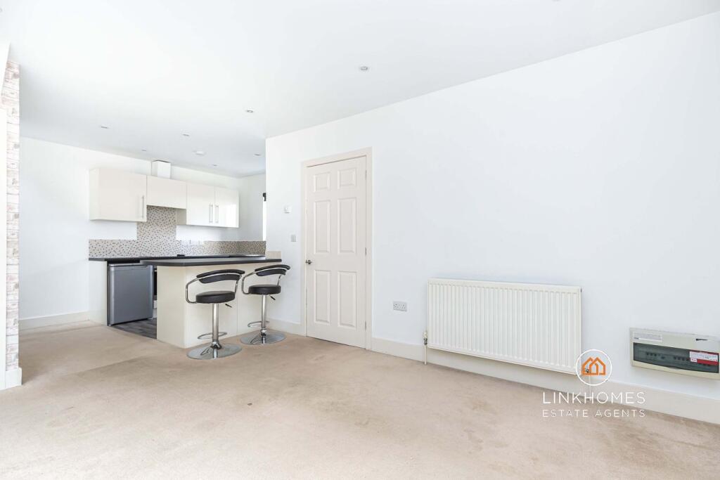 Additional image 9 of Commercial Road, Poole, BH14