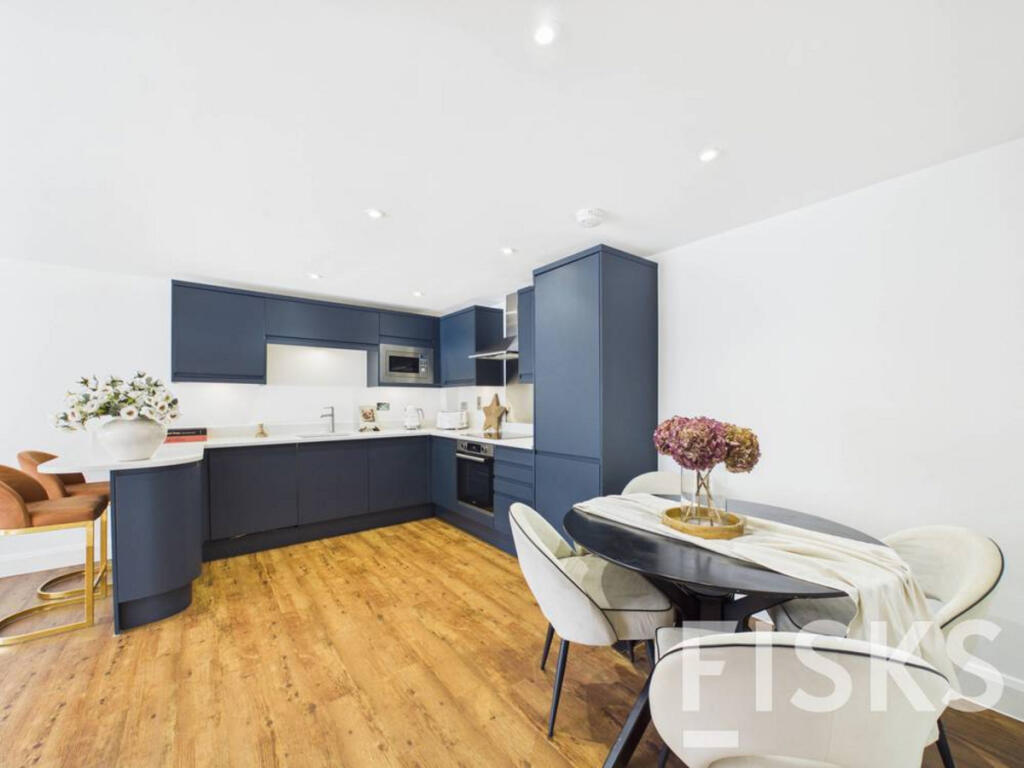 Apartment in Southend-on-Sea - View 2