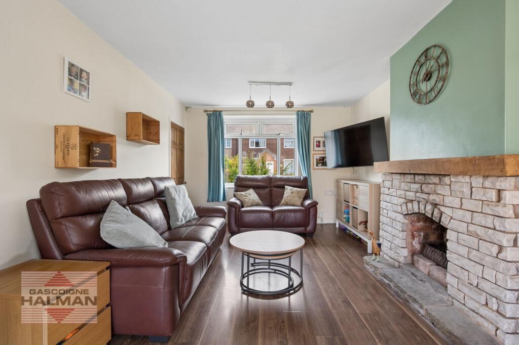House in Stockport, Handforth - More