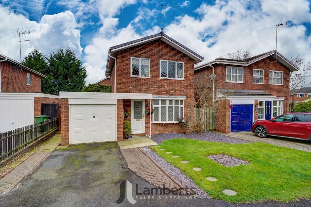 Main image of property: Flaxley Close, Winyates Green, B98