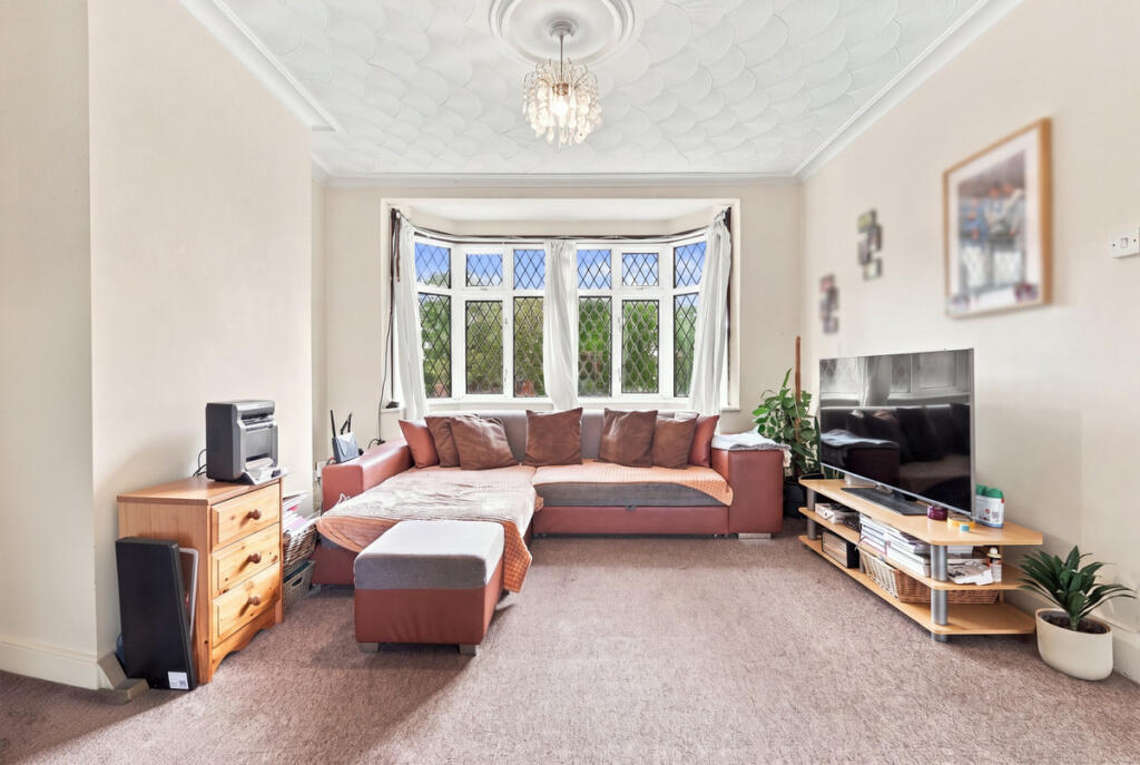 House in Ilford - More