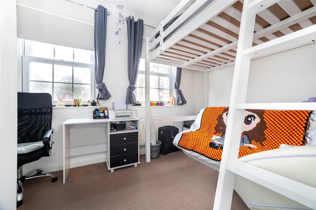 2 bedroom end of terrace house for rent