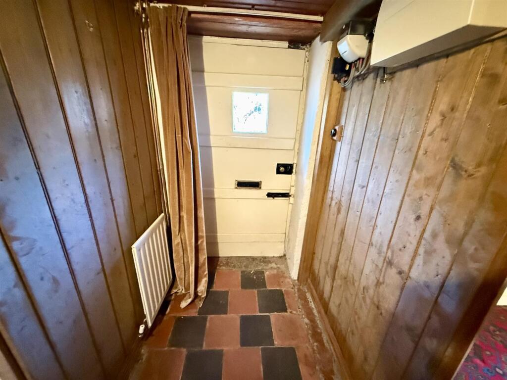 House in Llwyn-y-groes, Nantcwnlle - View 4