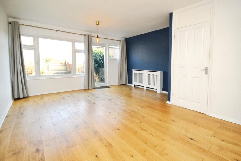 Main image of property: The Hawthorns, Loughton, IG10