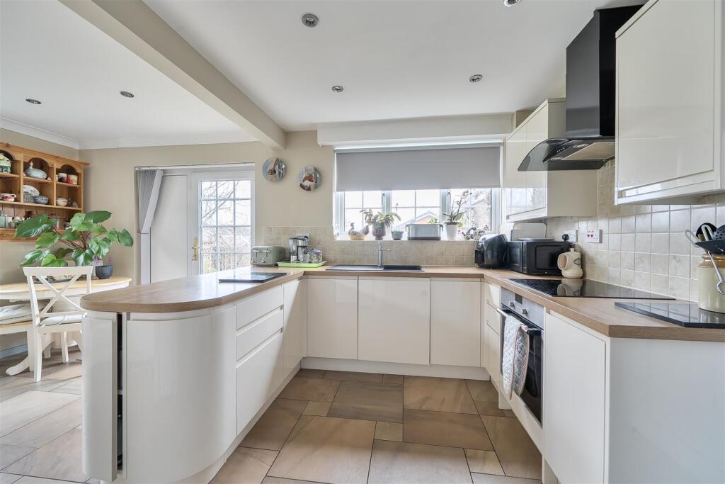 House in Wyre Forest, Kidderminster - More
