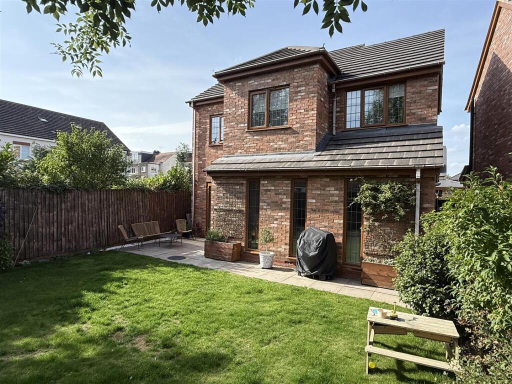 Main image of property: Browns Lane, Allesley, Coventry ** FOUR BEDROOMS / PRIVATE LOCATION **