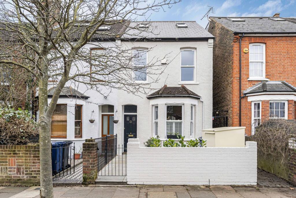 Main image of property: Green Avenue, Northfields, Ealing, W13