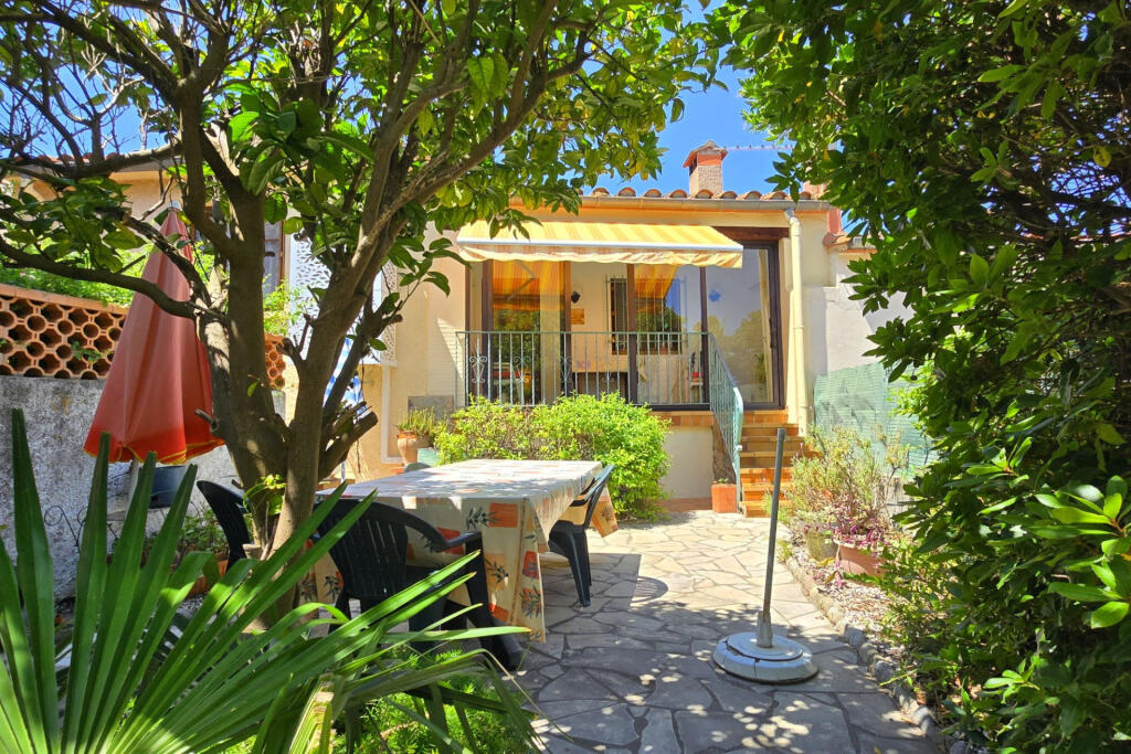 Main image of property: Languedoc-Roussillon, Pyrénées-Orientales, Laroque-des-Albères