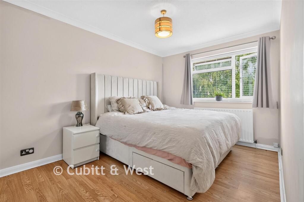 House in Kingston upon Thames - View 5