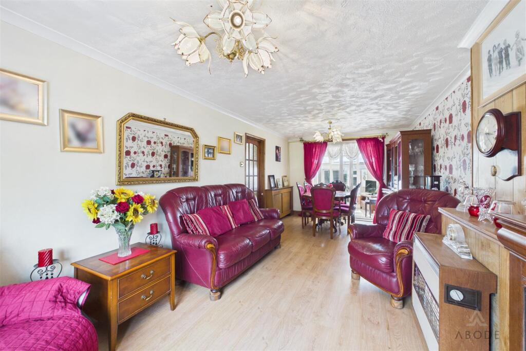 Dovedale Close, Cheadle, Stoke-On-Trent photo 4