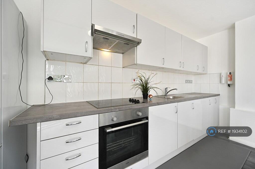 Main image of property: Milland House, London, SW15