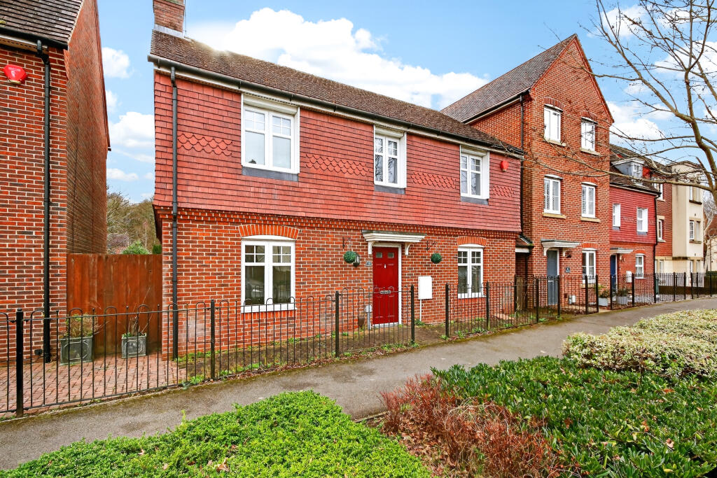 Main image of property: Harrier Way, Jennett`s Park