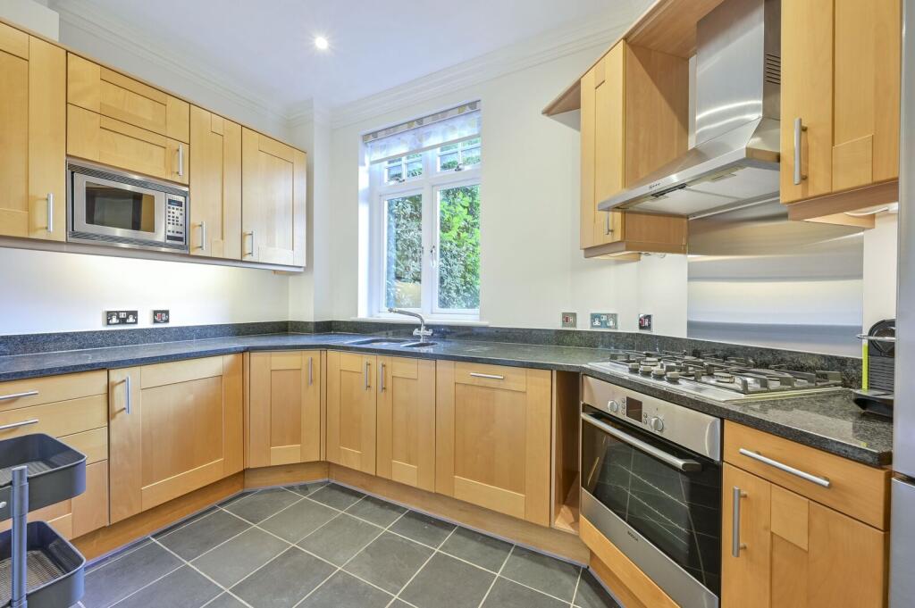 Apartment in London - View 3