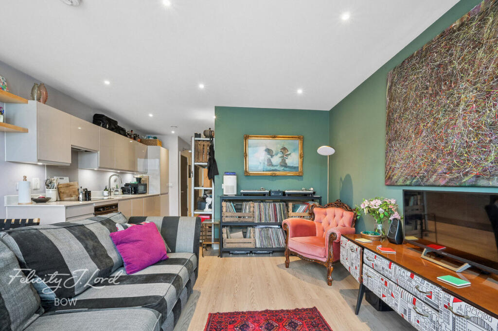 Apartment in London - View 5