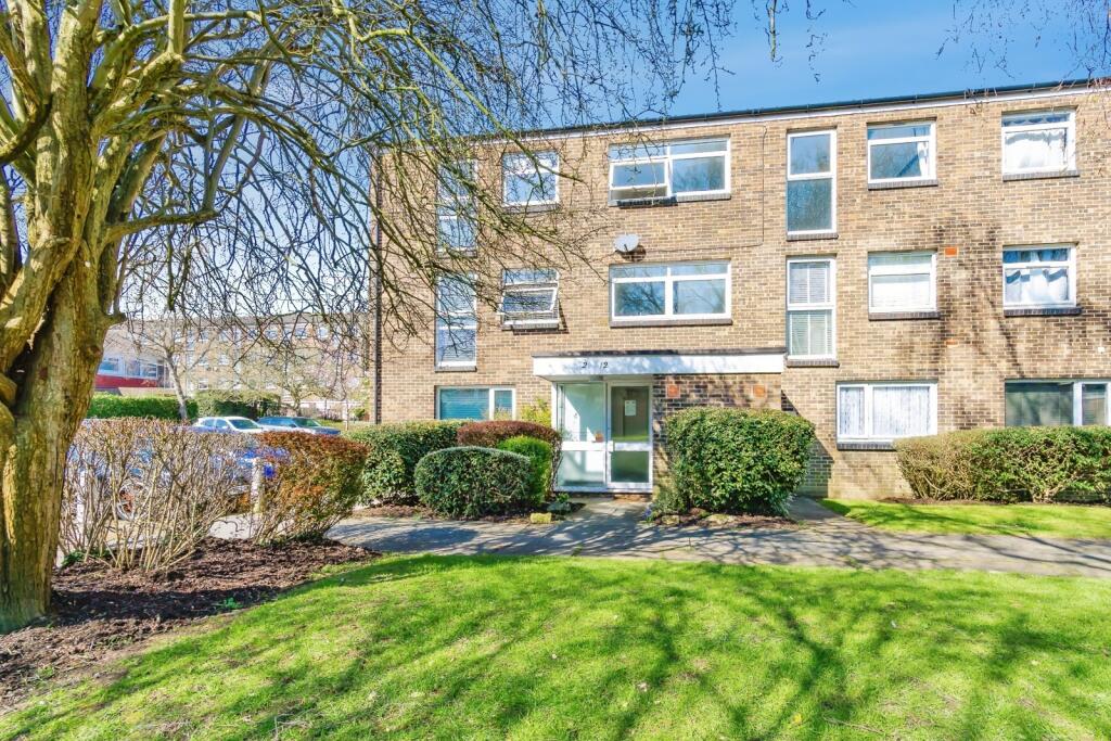 Main image of property: Woodpecker Mount, Pixton Way, Croydon, CR0