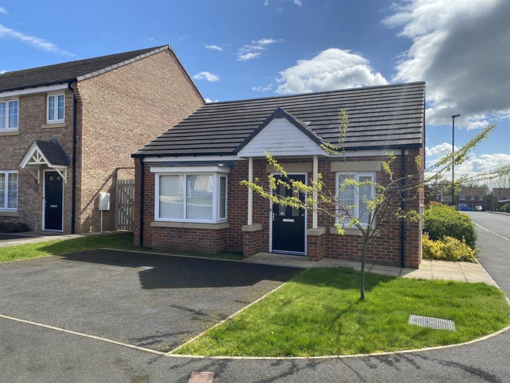 Main image of property: Falcon Way