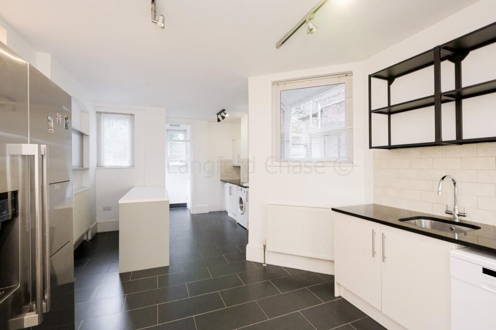 House in London, Muswell Hill - View 5